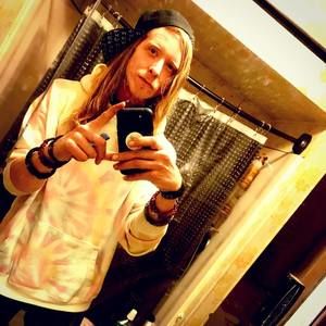 Meet your Posher, Kenneth